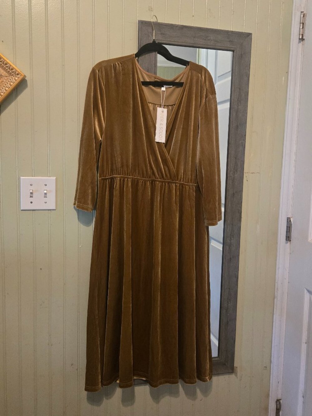NWT Piper and Scoot Gold Velvet Dress XXL